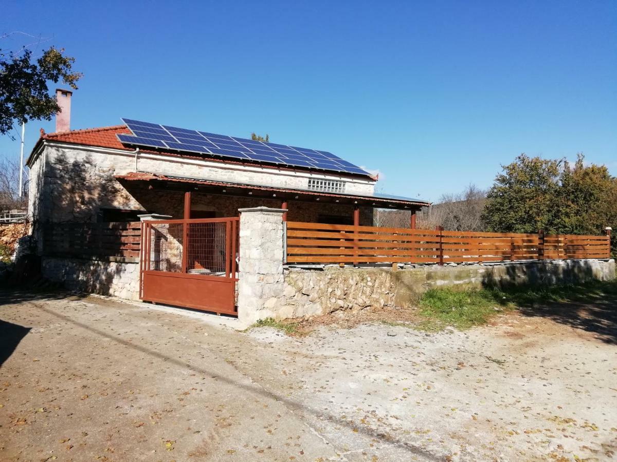 Tsitalia Cottage House Leonídion Exterior photo